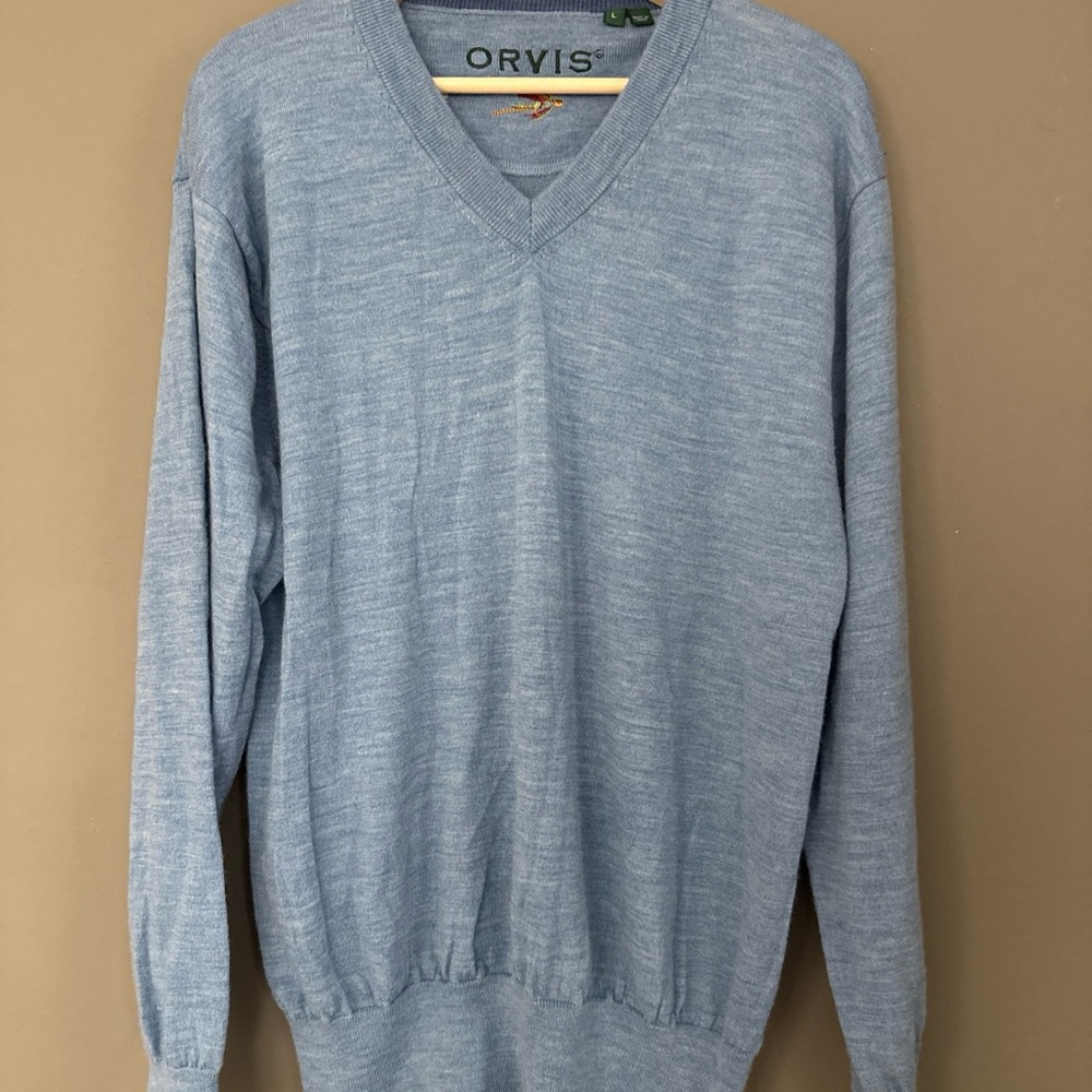 Orvis Blue V-Neck Sweater Classic Knit Design business casual